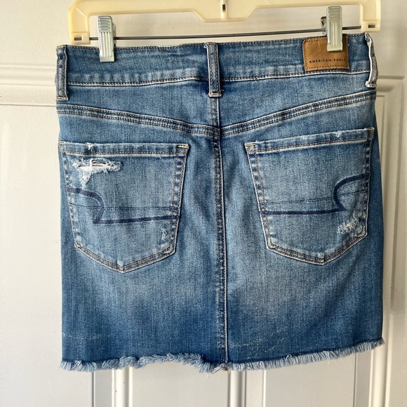 American Eagle Hi Rise Super Stretch Denim Mini Skirt Distressed - Picture 2 of 5